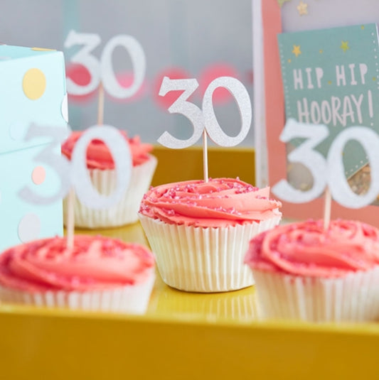 Topper cake